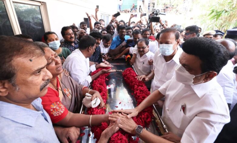 Govt honors Vijayakanth's funeral