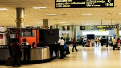 A Chinese citizen was arrested at the Katunayake International Airport yesterday