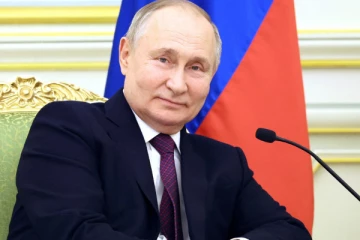 Russia President Vladimir Putin will run as an independent candidate in the President election.