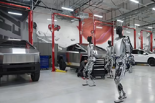 An engineer has been injured by a robot attack at a Tesla factory in Austin, USA