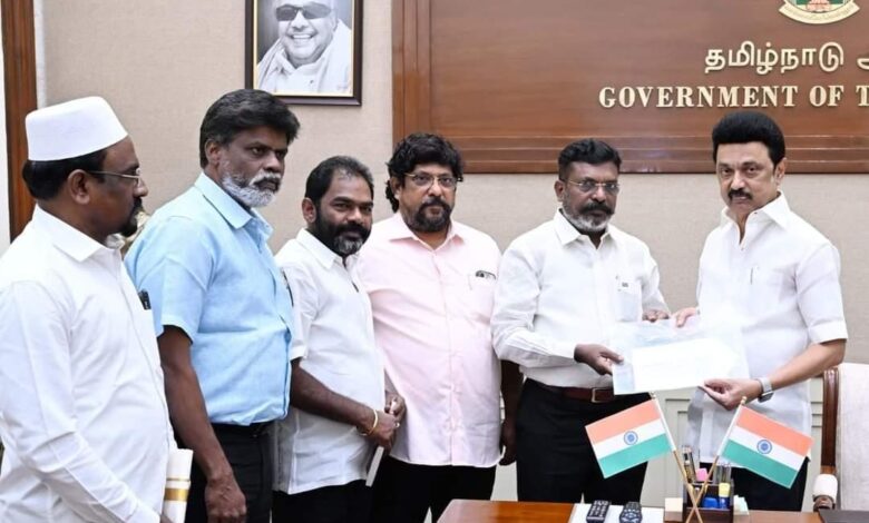 Thirumavalavan gave Rs 10 lakh as storm relief fund to the Chief Minister