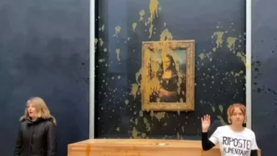 Climate activists throw soup at Mona Lisa painting