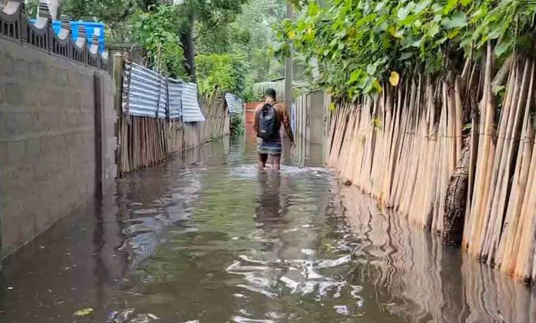 அடை மழை காரணமாக 2,294 பேர் பாதிப்பு! 